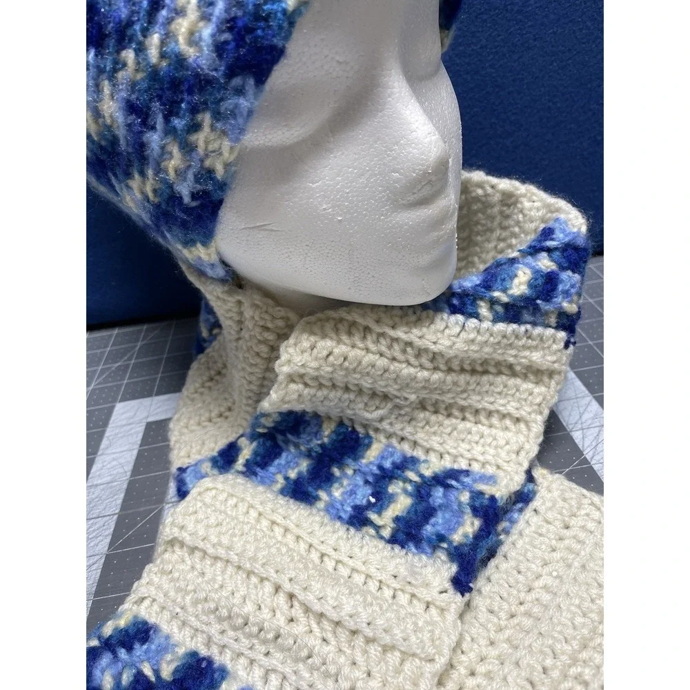 Crochet‎ Blue White Variegated Hat 22